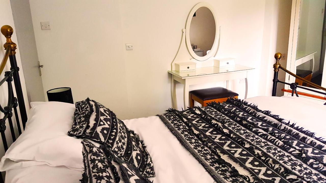 Bed and Breakfast The Royal Oak Duddington Stamford Zewnętrze zdjęcie